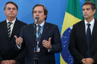 Pedro Guimarães mostra como o Auxílio Emergencial da Caixa foi decisivo para sustentar micro e pequenas empresas em tempos de crise.