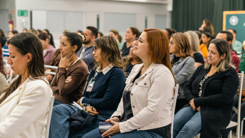 Empoderamento feminino na ciência: como a nova política pode transformar o futuro da inovação no Brasil
